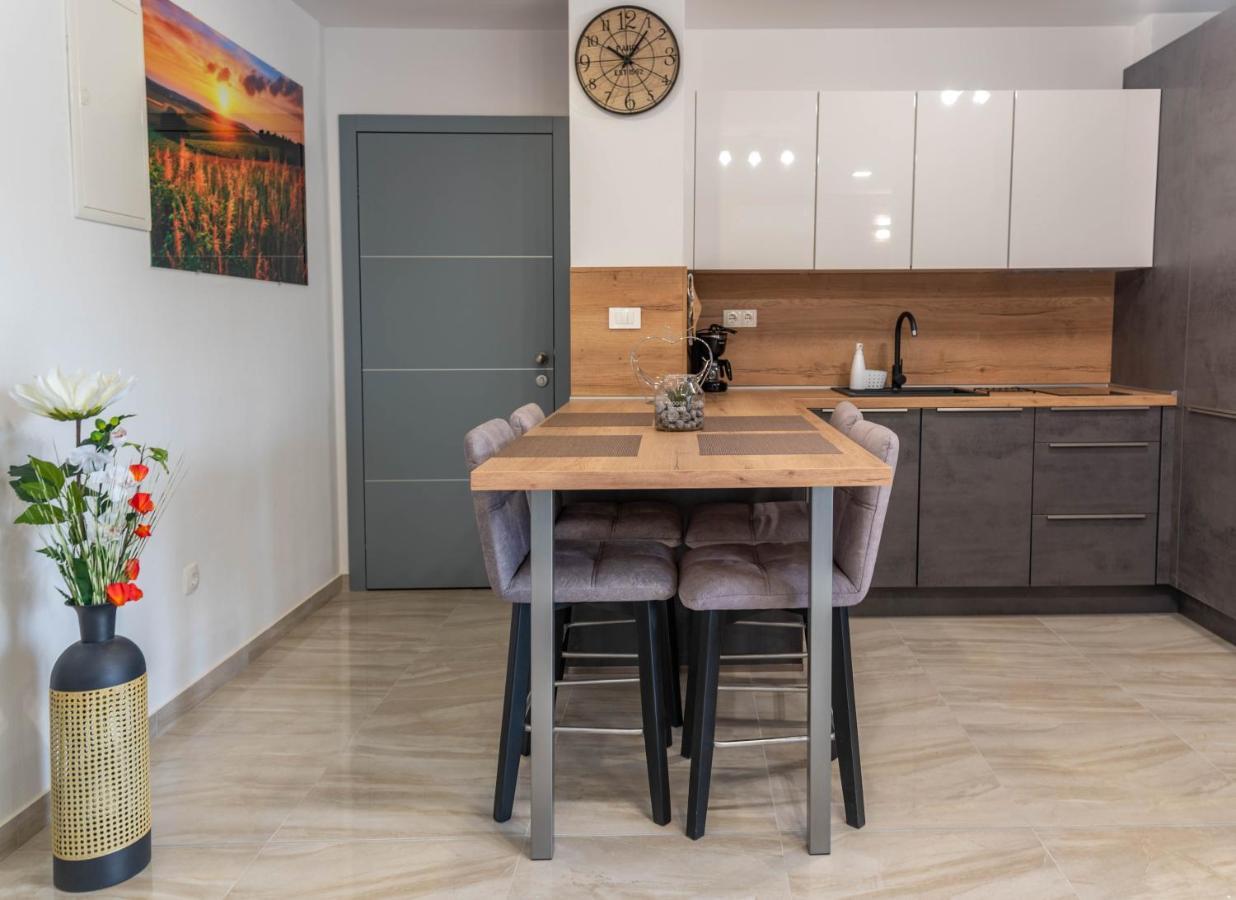 Apartmani Dalmacija Драге Екстер'єр фото