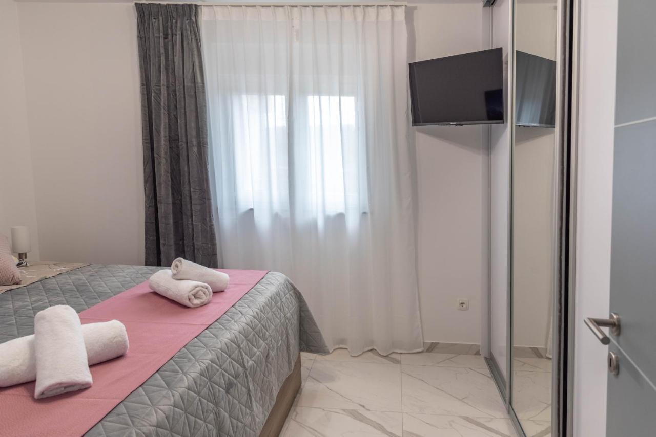 Apartmani Dalmacija Драге Екстер'єр фото